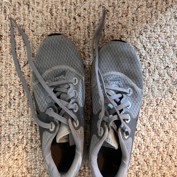 Nike Women’s React Sneakers - Picture 2 of 4